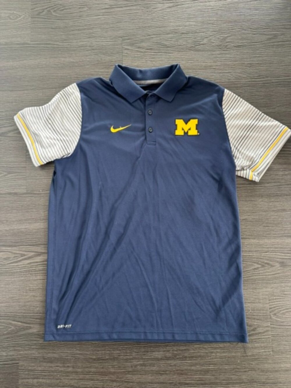 Nike Dri-Fit Michigan Wolverines Polo Shirt Men's Size L Navy Striped Sleeve